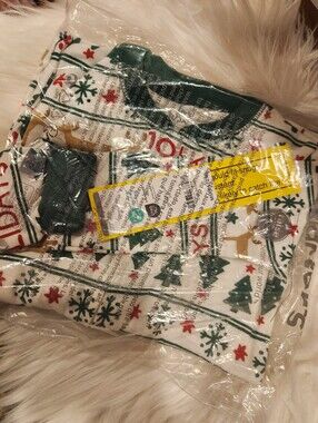 NWT Carter's White Holiday Pajamas with Green Trees and Red Stars, Size 3T